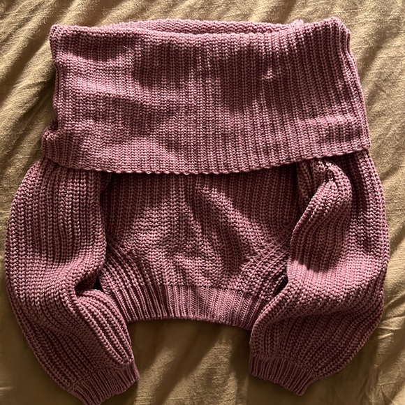 Lulu’s Off-The-Shoulder Knit Sweater - Picture 7 of 9